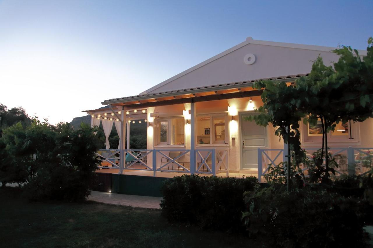 Blue Sky Cottage, Kanouli Beach Halikounas ภายนอก รูปภาพ